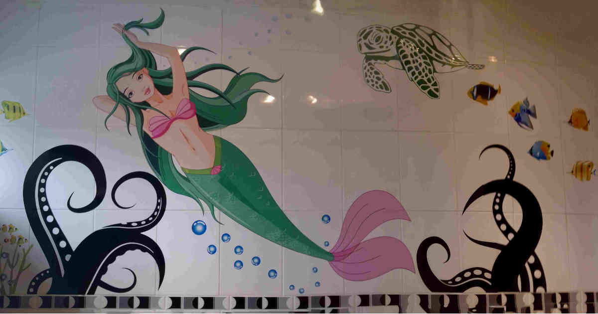 ImagesGarden/2020-12 Mermaid Mural.jpg